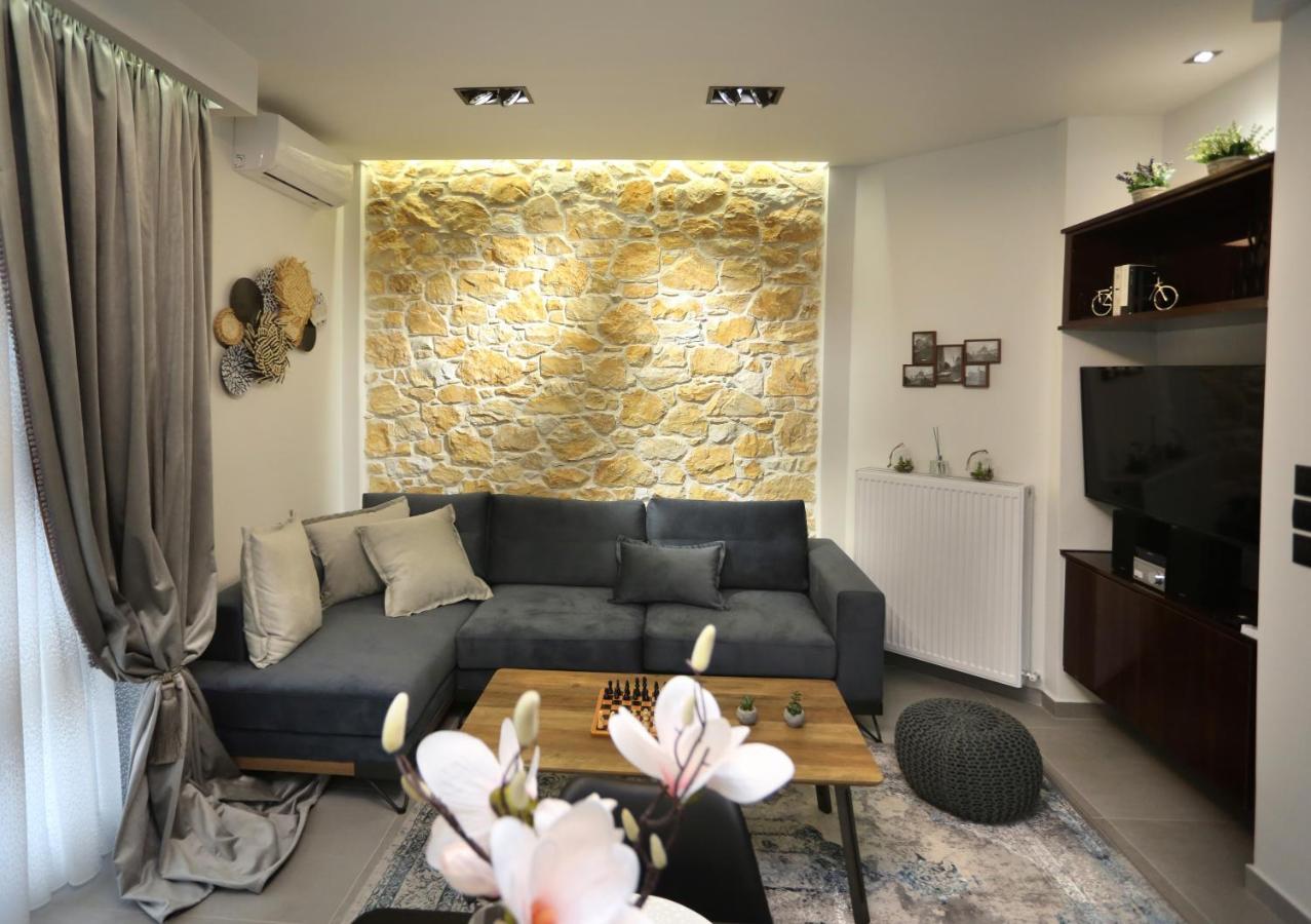 La Larissa Luxury Apartments Koronis 外观 照片