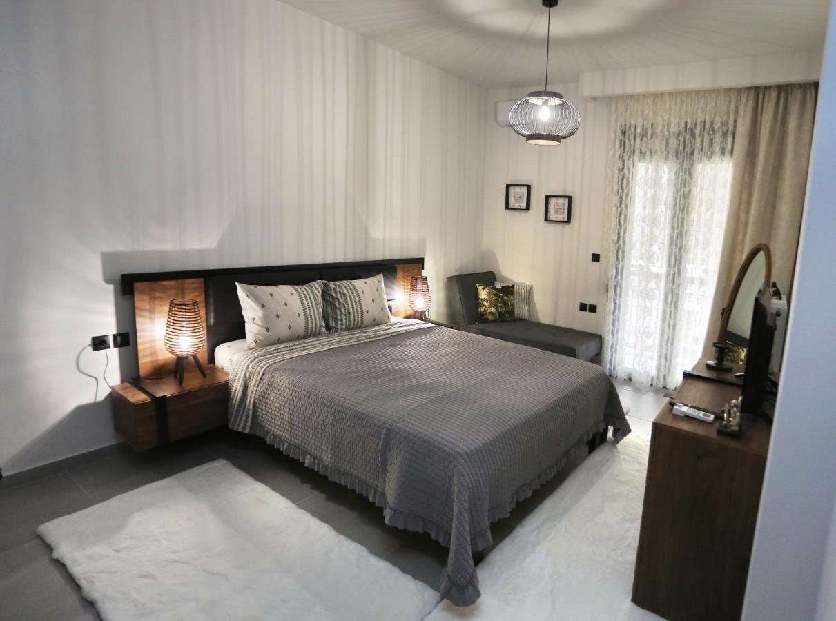 La Larissa Luxury Apartments Koronis 外观 照片
