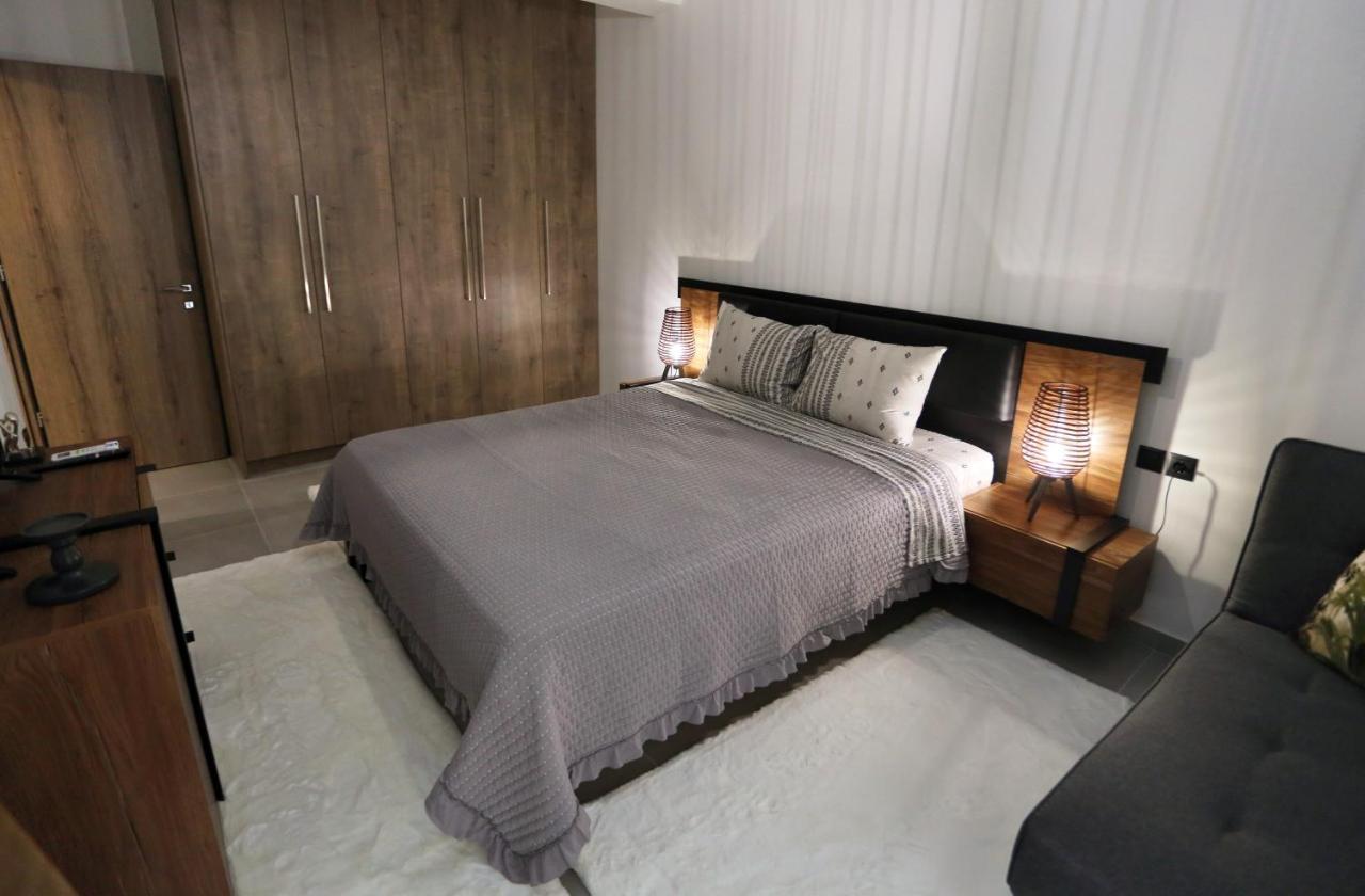 La Larissa Luxury Apartments Koronis 外观 照片